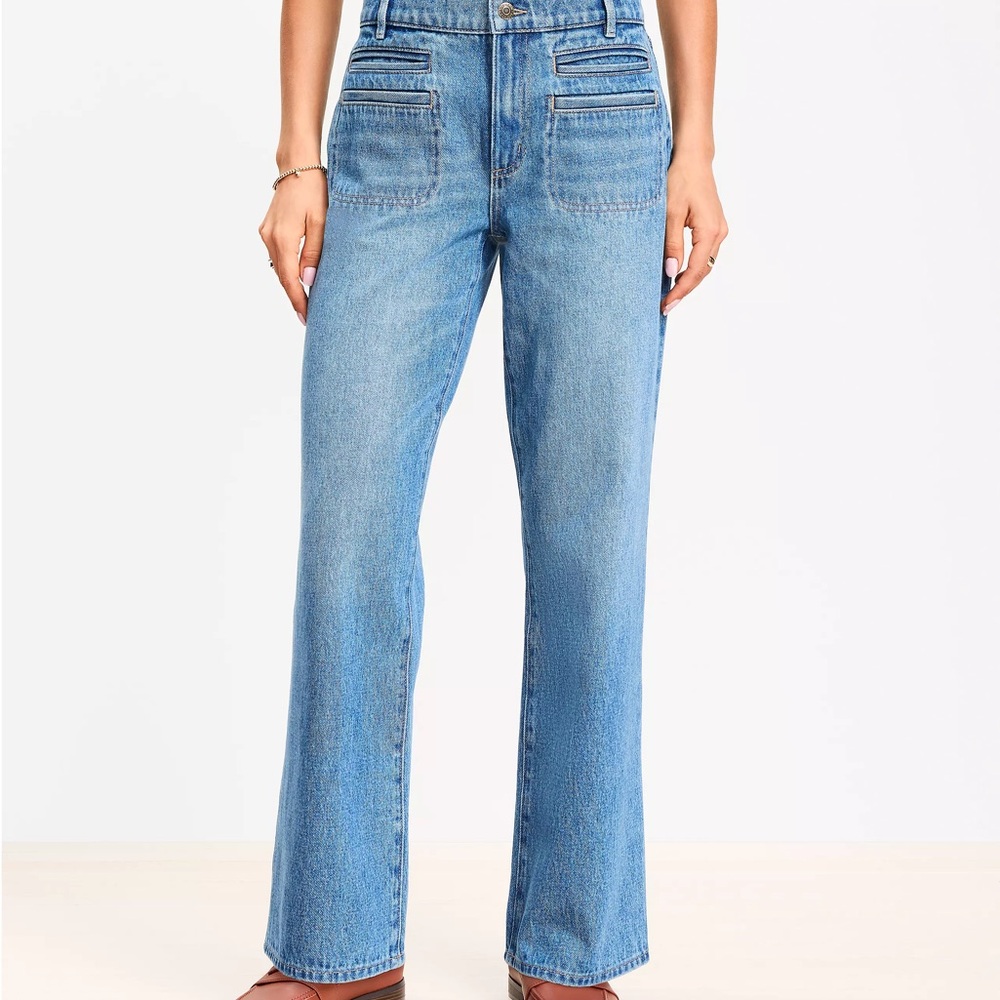 EUC Mid Rise Relaxed Straight Jeans in Mid Vintage Wash
